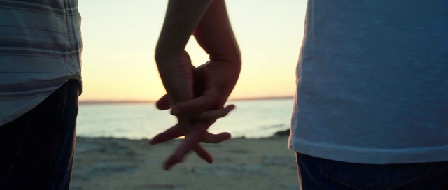 Video Reference: Water, Hand, Sky, Leg, People in nature, People on beach, Flash photography, Happy, Standing, Gesture