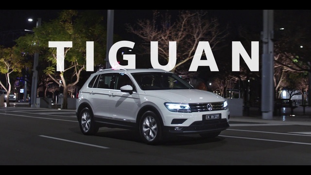 Video Reference: Automotive parking light, Wheel, Vehicle, Tire, Vehicle registration plate, Car, Automotive lighting, Automotive tire, Grille, Alloy wheel