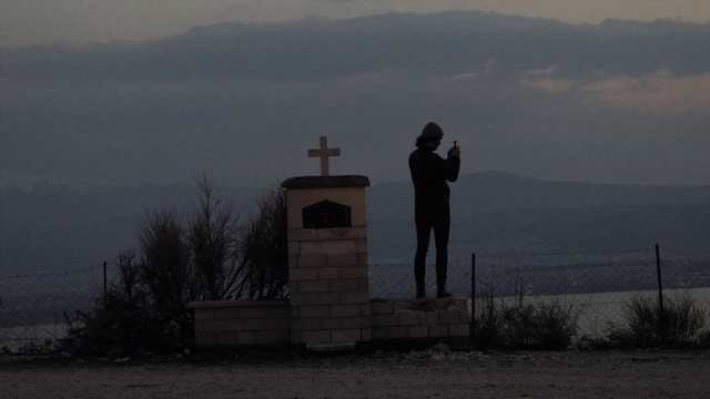 Video Reference: Sky, Atmosphere, Cloud, Plant, Atmospheric phenomenon, Dusk, Horizon, Landscape, Cross, Calm
