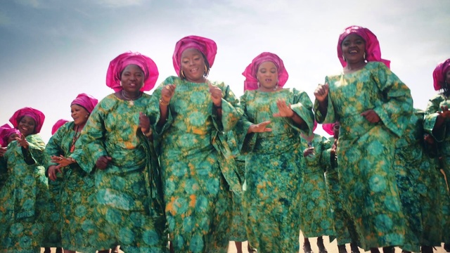 Video Reference: Sky, Human, Organism, Cloud, Adaptation, Landscape, Event, Fun, Happy, Entertainment