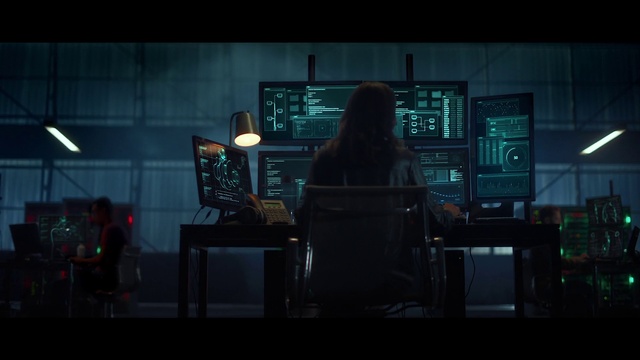 Video Reference: Musician, Entertainment, Music, Electricity, Display device, City, Audio equipment, Electronic device, Event, Darkness