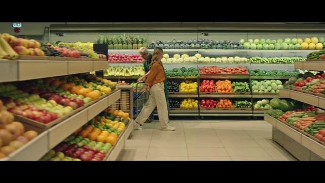 Video Reference: Food, Selling, Natural foods, Convenience store, Customer, Food group, Whole food, Greengrocer, Retail, Market