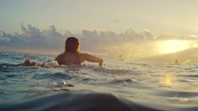 Video Reference: Water, Cloud, Sky, Shorts, Sunlight, Sunset, Leisure, Horizon, Lake, Tree