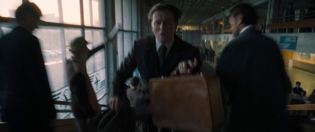 Video Reference: Gesture, Blazer, Suit, Event, Formal wear, White-collar worker, Fun, Tie, Conversation, Darkness