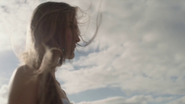 Video Reference: Cloud, Lip, Sky, Eyelash, Flash photography, Neck, Gesture, Happy, Black hair, Brown hair