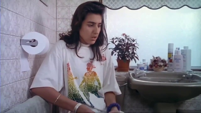 Video Reference: Plant, White, Flower, Flowerpot, Houseplant, Sleeve, Happy, T-shirt, Curtain, Beauty