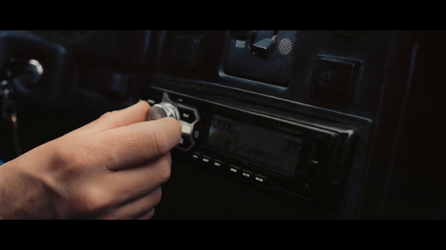 Video Reference: Gesture, Automotive design, Vehicle door, Personal luxury car, Automotive mirror, Automotive exterior, Gas, Steering wheel, Bumper, Center console