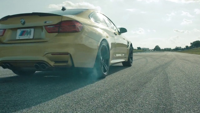 Video Reference: Tire, Wheel, Car, Land vehicle, Vehicle, Sky, Vehicle registration plate, Cloud, Automotive lighting, Automotive tire