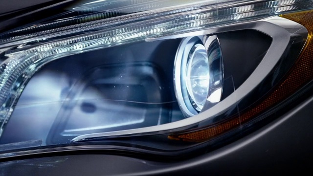 Video Reference: Automotive parking light, Grille, Automotive lighting, Car, Hood, Automotive design, Motor vehicle, Automotive exterior, Headlamp, Bumper