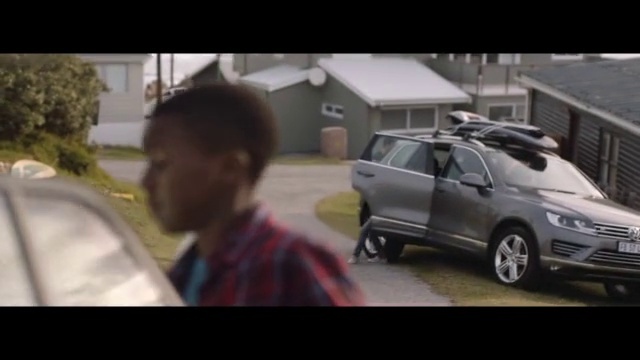 Video Reference: Tire, Car, Vehicle, Wheel, Motor vehicle, Automotive tire, Automotive lighting, Automotive design, Bumper, Alloy wheel