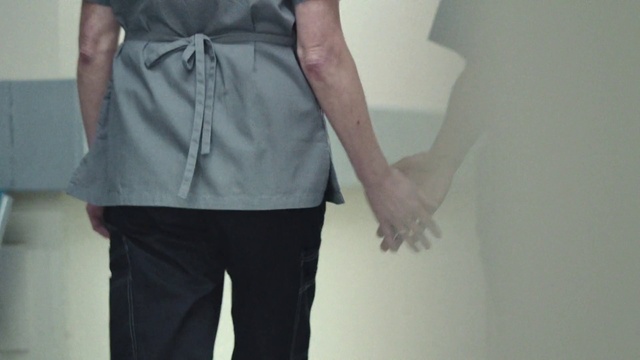 Video Reference: Outerwear, Dress shirt, Neck, Sleeve, Knee, Waist, Gesture, Dress, Grey, Street fashion