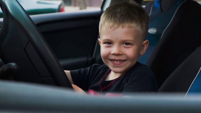 Video Reference: Face, Smile, Chin, Facial expression, Motor vehicle, Automotive design, Vehicle, Automotive exterior, Vehicle door, Personal luxury car