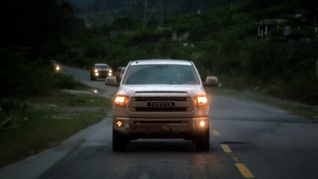 Video Reference: Automotive parking light, Land vehicle, Vehicle, Car, Tire, Vehicle registration plate, Automotive lighting, Hood, Automotive tire, Wheel