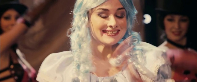Video Reference: Lip, Chin, Smile, Eyebrow, Eyelash, Flash photography, Happy, Iris, Headgear, Makeover