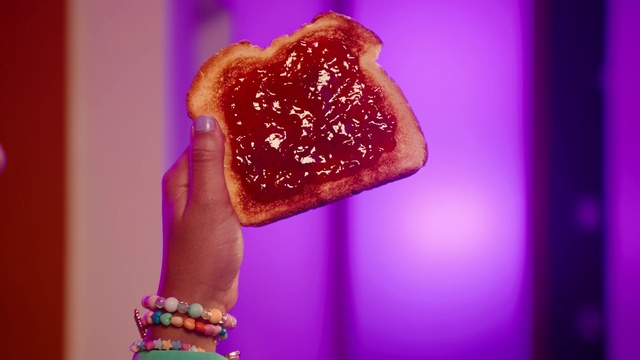 Video Reference: Food, Hand, Automotive lighting, Ingredient, Recipe, Gesture, Finger, Red, Fast food, Cuisine