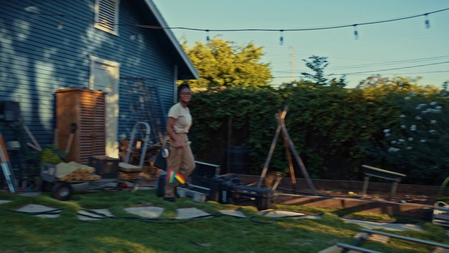 Video Reference: Plant, Sky, Leaf, Building, Window, Wood, House, Morning, Residential area, Landscape