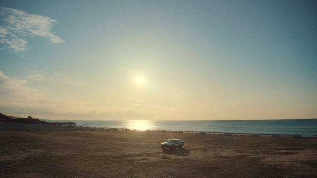 Video Reference: Water, Sky, Cloud, Atmosphere, Ecoregion, Coastal and oceanic landforms, Sunlight, Sunrise, Beach, Sunset