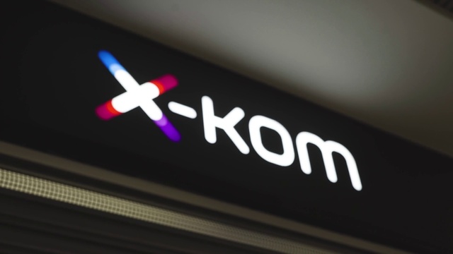 Video Reference: Automotive design, Automotive exterior, Font, Gadget, Electronic device, Tints and shades, Personal luxury car, Bumper, Luxury vehicle, Electric blue