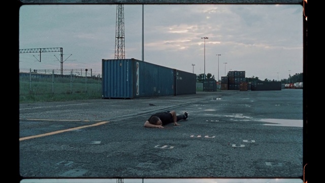 Video Reference: Sky, Cloud, Road surface, Asphalt, Rolling, Morning, Tints and shades, Road, City, Fence