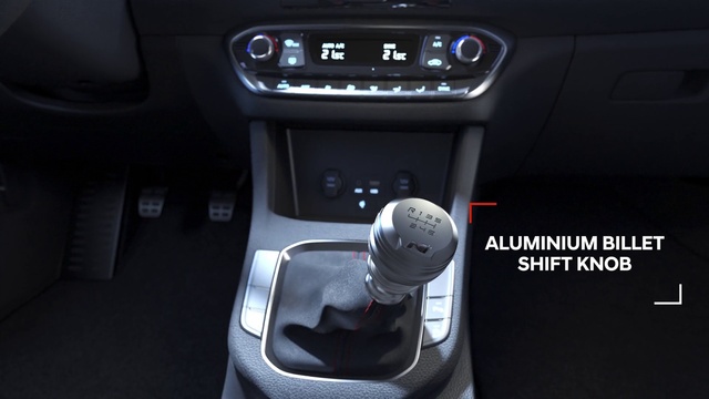 Video Reference: Gear shift, Vehicle, Car, Plant, Automotive lighting, Motor vehicle, Automotive design, Steering wheel, Steering part, Personal luxury car