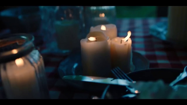 Video Reference: Wax, Tableware, Candle, Flameless candle, Fire, Gas, Glass, Darkness, Event, Electric blue