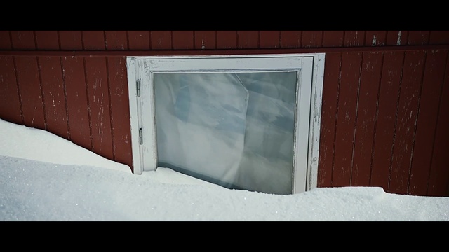 Video Reference: Window, Snow, Rectangle, Wood, Automotive exterior, Tints and shades, Freezing, Winter, Event, Shade