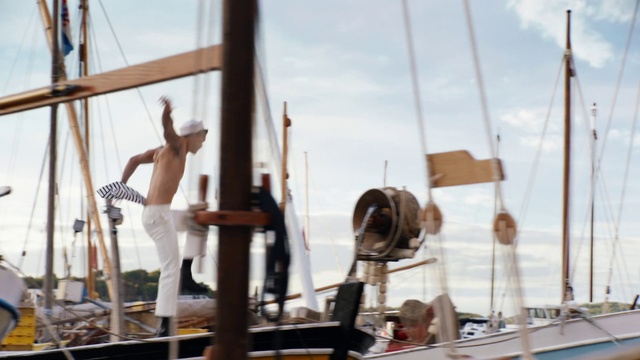 Video Reference: Sky, Cloud, Boat, Watercraft, Vehicle, Naval architecture, Boats and boating--Equipment and supplies, Sailboat, Mast, Hat