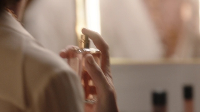 Video Reference: Eyelash, Gesture, Wood, Wrist, Nail, Thumb, Event, Elbow, Brown hair, Wind instrument