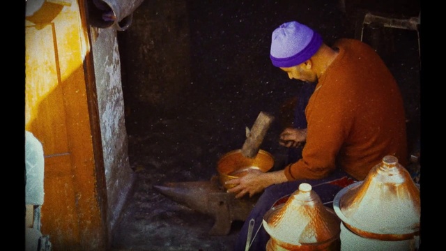 Video Reference: Temple, Gas, Cooking, Artisan, Hat, Blue-collar worker, Cuisine, Cone, Pottery, Hawker