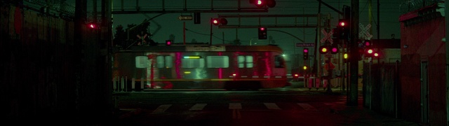 Video Reference: Automotive lighting, Window, Traffic light, Lighting, Electricity, Mode of transport, Street light, Headlamp, signaling device, Road