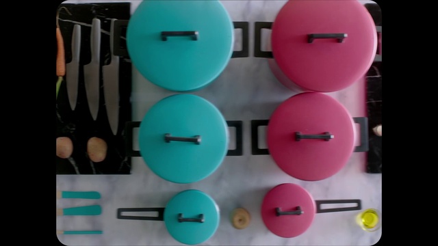 Video Reference: Photograph, Eye, White, Light, Green, Blue, Font, Pink, Line, Rectangle