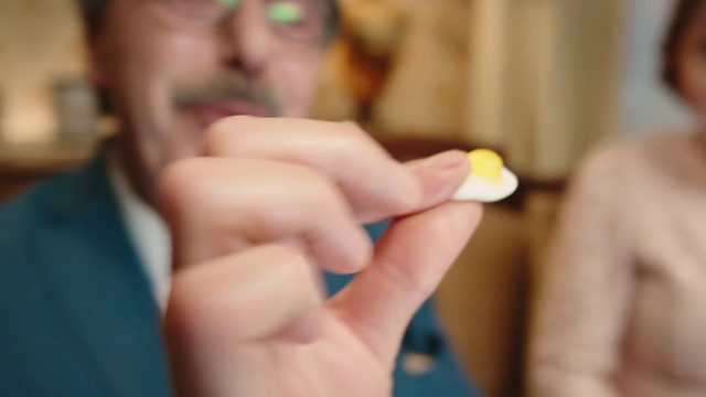 Video Reference: Nose, Hand, Mouth, Eyelash, Ear, Gesture, Finger, Thumb, Nail, Wrist