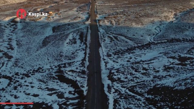 Video Reference: Slope, Snow, Parallel, Geological phenomenon, Landscape, Road surface, Soil, Road, Winter, Rock