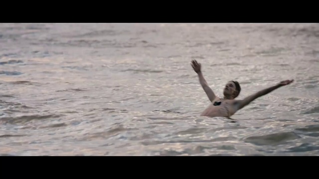 Video Reference: Water, People in nature, Happy, Lake, Seabird, Recreation, Bathing, Wind wave, Boats and boating--Equipment and supplies, Leisure