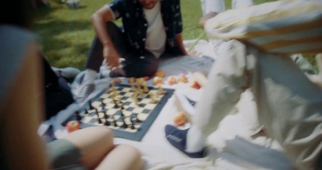 Video Reference: Sharing, Indoor games and sports, Chessboard, Recreation, Leisure, Chess, Games, Competition event, Thumb, Board game