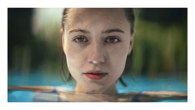 Video Reference: Nose, Cheek, Lip, Smile, Eye, Eyelash, Flash photography, Jaw, Neck, Ear