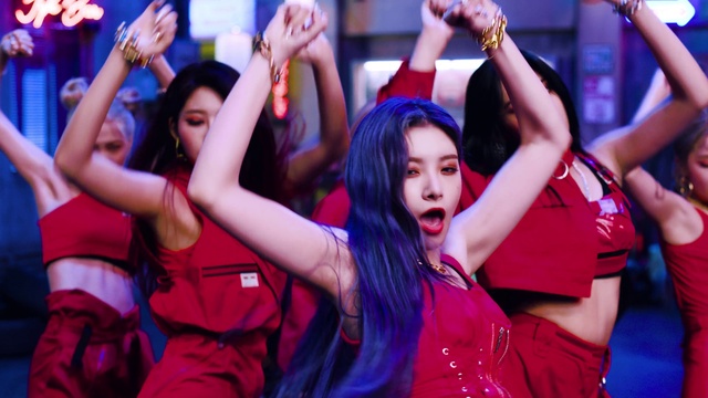 Video Reference: Product, Purple, Celebrating, Entertainment, Gesture, Happy, Social group, Community, Fun, Leisure