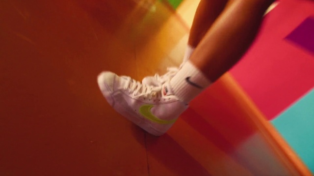 Video Reference: Leg, Gesture, Knee, Finger, Flooring, Nail, Foot, Human leg, Sock, Thigh