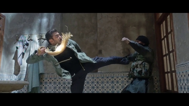 Video Reference: Flash photography, Performing arts, Entertainment, Event, Fictional character, Conversation, Sitting, Fun, Acting, Screenshot