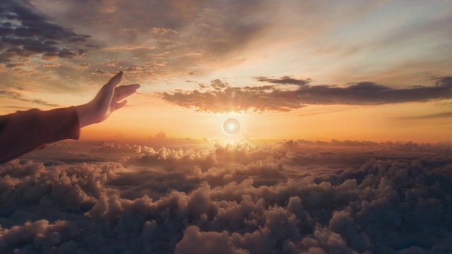 Video Reference: Cloud, Sky, Atmosphere, Afterglow, Nature, Dusk, Sunlight, Flash photography, Orange, Gesture
