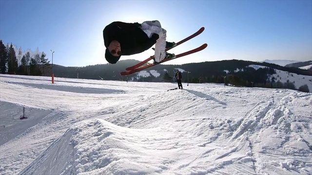 Video Reference: Sky, Snow, Slope, Mountain, Sports equipment, Tree, Winter sport, Geological phenomenon, Sports, Freezing
