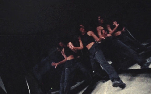 Video Reference: Flash photography, Music, Performing arts, Entertainment, Choreography, Event, Leisure, Darkness, Artist, Performance art