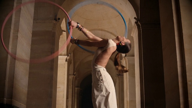 Video Reference: Shoulder, Entertainment, Performing arts, Wood, Toy, Elbow, Performance art, Event, Balance, Physical fitness