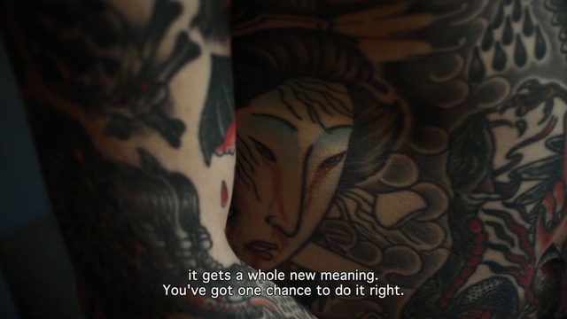 Video Reference: Sleeve, Felidae, Temporary tattoo, Thigh, Big cats, Font, Pattern, Human leg, Wood, Elbow
