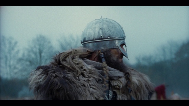 Video Reference: Helmet, Military person, Gesture, Soldier, Sky, Headgear, Atmospheric phenomenon, Army, Military organization, Marines