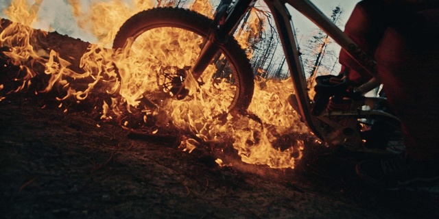 Video Reference: Wheel, Tire, Bicycle tire, Automotive tire, Crankset, Bicycle handlebar, Bicycles--Equipment and supplies, Vehicle, Bicycle frame, Bicycle fork