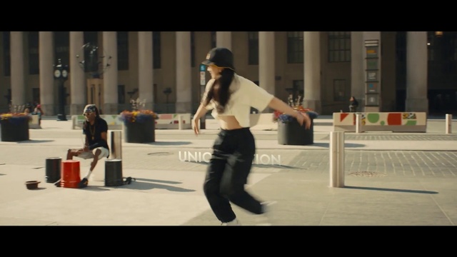 Video Reference: Waist, Flash photography, Sun hat, Thigh, Hat, Performing arts, Fedora, Abdomen, Street fashion, Leisure