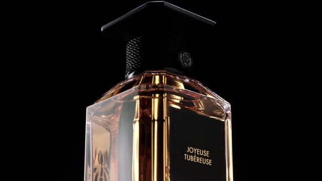 Video Reference: Tower, Building, Skyscraper, City, Facade, Font, Street light, Night, Darkness, Cylinder