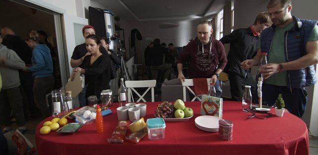 Video Reference: Table, Tableware, Food, Plate, Dishware, Fruit, Drinkware, Drink, Serveware, Alcoholic beverage