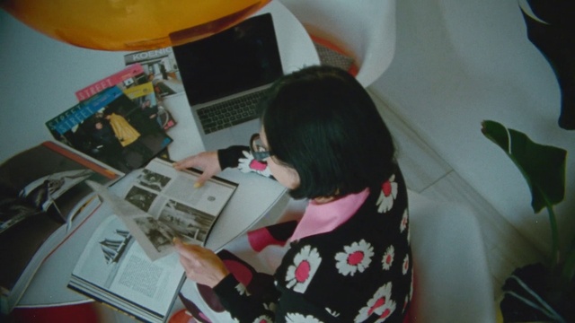 Video Reference: Computer, Laptop, Personal computer, Computer keyboard, Netbook, Office equipment, Input device, Peripheral, Table, Office supplies